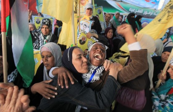 Festejos por el  fin de la huelga de hambre de los presos palestinos