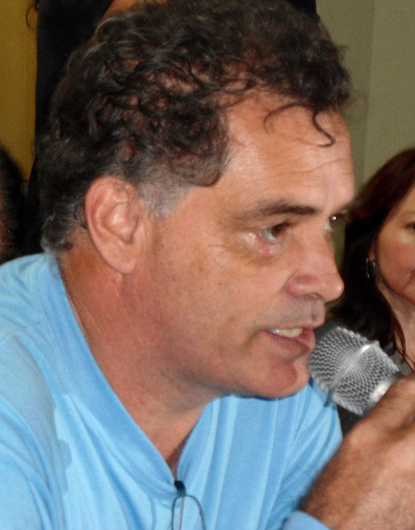 Wellington Cabral - Secretario General Sindicato Químicos San José dos Campos y Región San Pablo, Brasil saluda al IV Congreso mundial de la UIT-CI