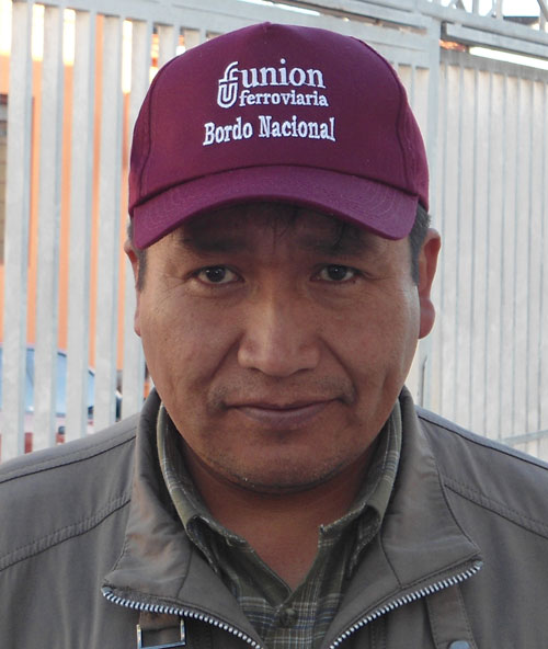 Eliseo Mamani - Secretario Ejecutivo de la Federación de Maestros Rurales, La Paz, Bolivia saluda al IV Congreso mundial de la UIT-CI