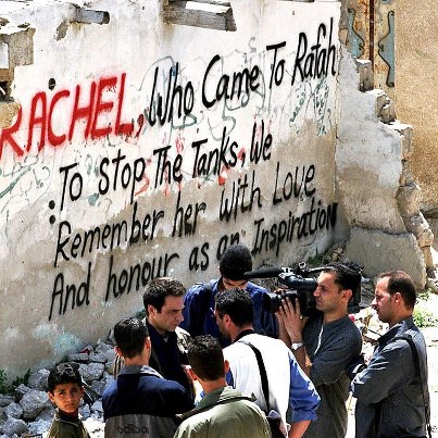 Rachel Corrie: Año tras año en Palestina y en el mundo entero se la recuerda de modos creativos e inspiradores, como en murales colectivos que llevan su rostro