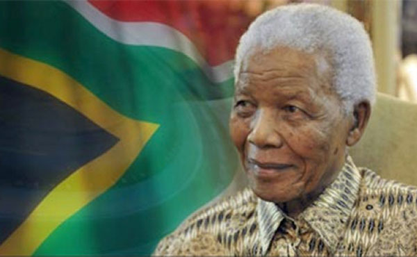 Los dos rostros de la trayectoria de Mandela. El de la lucha revolucionaria contra el régimen racista y el posterior, de sostén del capitalismo en Sudáfrica.