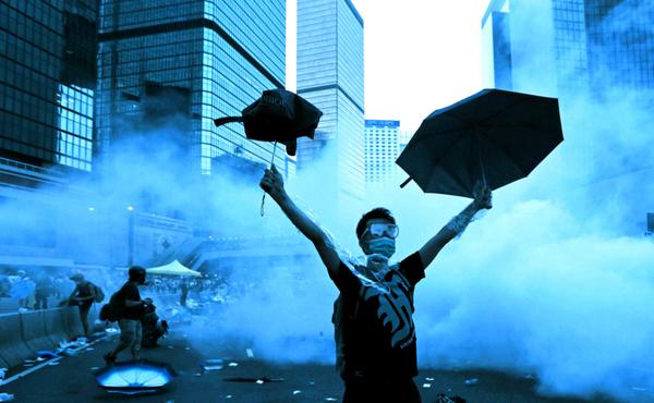 Continúan las multitudianrias protestas en Hong Kong