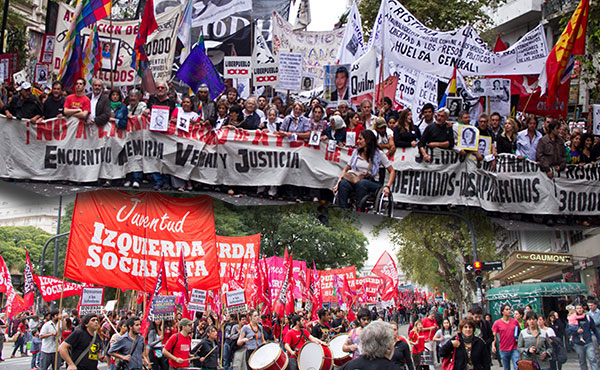 Como cada año desde el regreso de la democracia, en las principales ciudades de Argentina se realizaron marchas y actos en memoria de los 30.000 luchadores detenidos desaparecidos y contra la impunidad de ayer y de hoy
