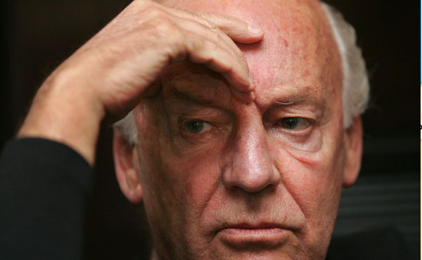 Nos “miente” esta vez Eduardo Galeano. No se puede haber muerto, cuando él mismo dijo que la muerte era mentira.
