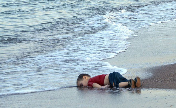  Lo ocurrido con el niño Aylan es parte del drama cotidiano de miles de inmigrantes y refugiados que mueren o arriesgan sus vidas cruzando el Mediterráneo.