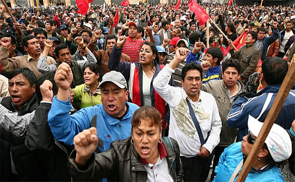 maestros peruanos en lucha