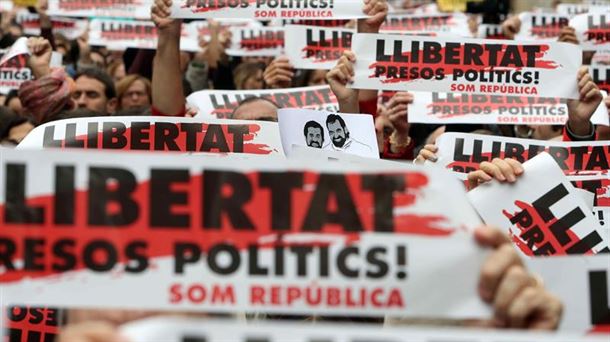 En Barcelona movilización por libertad de los presos políticos