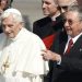 El Papa y Raúl Castro. La Iglesia Católica viene teniendo un creciente papel político y social en la isla