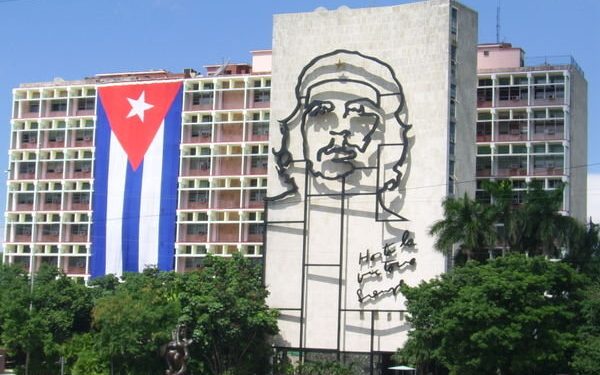 ¿Se restauró el capitalismo en cuba?