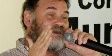 Oscar Manke del MST de Chile saluda al IV Congreso mundial de la UIT-CI