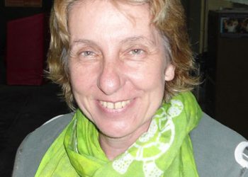 Kathrin de KRD de Alemania saluda al IV Congreso mundial de la UIT-CI