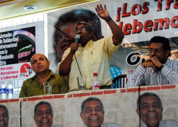 Chirino se dirige a encuentro de dirigentes sociales