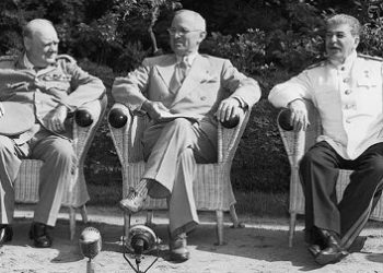 Postdam (en las afueras de Berlín), 1945. Se reunieron Churchill, Truman y Stalin y pactaron las «esferas de influencia»