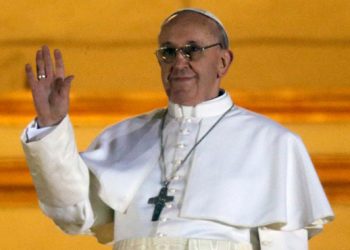 El cardenal argentino Bergoglio fue designado Papa, nada para festejar