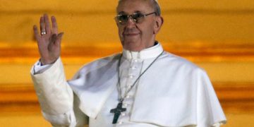 El cardenal argentino Bergoglio fue designado Papa, nada para festejar