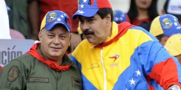 Sector de la burocracia chavista admite que el gobierno no avanza hacia el socialismo