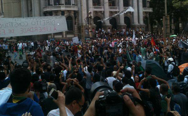 En Rio de Janeiro, Brasil se está desarrollando una importantísima huelga de trabajadores de la educación