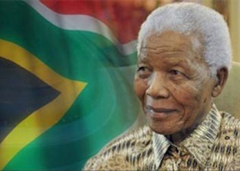 Los dos rostros de la trayectoria de Mandela. El de la lucha revolucionaria contra el régimen racista y el posterior, de sostén del capitalismo en Sudáfrica.