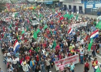 El Secretario de la Central Nacional de Trabajadores, Juan Torales aseguró que lograron un 90 % de acatamiento con la huelga.