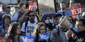 Campaña por el SI. Cámeron quedó mal parado