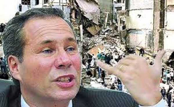 Desde nuestro punto de vista, la explicación de este desenlace no hay que buscarla en la causa AMIA, aunque tenga su importancia, ni en una guerra de servicios, sino en la brutal crisis que tiene el gobierno kirchnerista y el régimen político patronal.