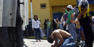 El Partido Socialismo y Libertad repudia enérgicamente el asesinato de Kluiverth Roa, estudiante de 14 años del liceo Agustín Codazzi, acaecido en la ciudad de San Cristóbal en el día de ayer.