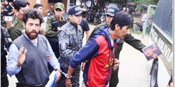 Los dirigentes Elmer Lizarazu y Herbat Valencia fueron secuestrados y golpeados por un grupo armado encapuchado el día 24 de diciembre y luego trasladados a la cárcel de San Sebastián, donde permanecen detenidos.