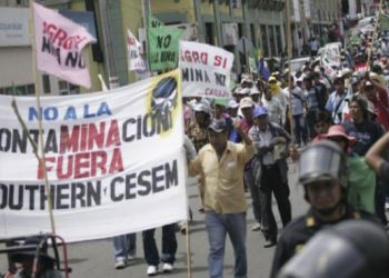 El pueblo del Valle de Tambo viene sosteniendo una enorme y desigual lucha por defender su agricultura contra un proyecto minero depredador a cielo abierto denominado “Tía María” de la empresa mexicano-estadounidense Southern Copper Corporation (SCC).