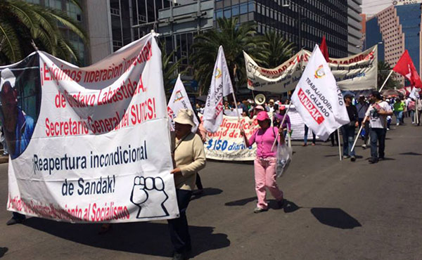 El Sindicato Único de Trabajadores de Calzado Sandak lleva más de cuatro años de lucha por la reapertura de la planta en Calculalpan, Tlaxcala (México).
