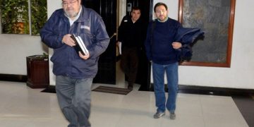 El diálogo entre el Gobierno y la dirigencia de la Central Obrera Boliviana (COB) fracasó este domingo al no poder hallarse un punto de acuerdo al cierre de la fábrica Enatex.