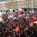 Las huelgas y movilizaciones contra el intento del gobierno "socialista" de Hollande de destruir la legislación laboral, con la nueva ley de trabajo "ley El Khomri", siguen creciendo y mantienen una popularidad del 70%.