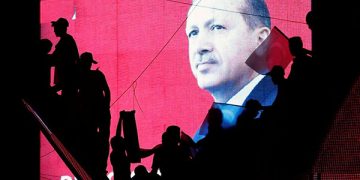 La magnitud del terror que [Erdogan] está implementando se extiende mucho más allá de simplemente poner en la mira a los partidarios de Gülen