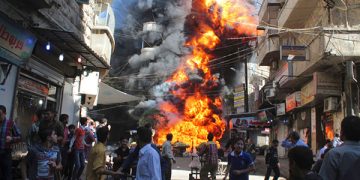 En Siria existe una guerra civil. El origen de esa guerra civil no fue ninguna agresión imperialista sino la acción contrarrevolucionaria de Al Assad contra una revolución popular que empezó en marzo del 2011 como parte de la oleada revolucionaria que se inició poco antes en Túnez y Egipto.