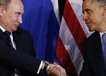 Escritores, artistas y periodistas sirios condenaron las políticas estadounidenses y rusas en Siria