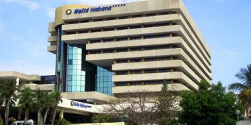 Raúl Castro repite hasta el cansancio que su misión es "actualizar el socialismo", hacerlo "próspero y sustentable" y que sería "irreversible". La nueva Ley de Inversión Extranjera y el reinicio de relaciones diplomáticas con Estados Unidos siguen desnudando las mentiras y el doble discurso del Partido Comunista y el gobierno cubano.