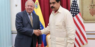 Thomas Shannon y Nicolás Maduro: Ese diálogo no traerá nada bueno para el pueblo trabajador