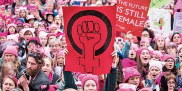 En más de 40 países, miles de mujeres y organizaciones estamos preparando el primer paro mundial de mujeres para el próximo 8 de marzo, día internacional de las mujeres trabajadoras, lo que se presenta como una gran oportunidad para fortalecer y unificar las luchas para conquistar nuestros derechos.