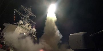 Unos 50 misiles de crucero de EE.UU. se habrían lanzado sobre instalaciones militares del régimen sirio de Al Assad, por orden de Donald Trump.