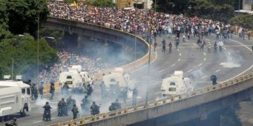El Diputado Nacional de Izquierda Socialista en el Frente de Izquierda, Juan Carlos Giordano, se pronunció categóricamente sobre la crisis de Venezuela.