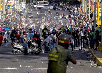 GNB y poblada ajustado