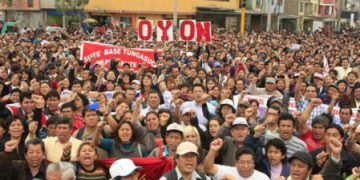 Huelga de maestros peruanos