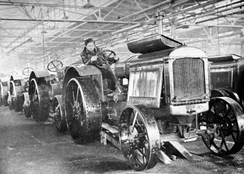 Tractores en la URSS