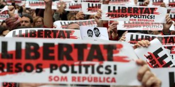 En Barcelona movilización por libertad de los presos políticos