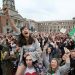 En Dublin festejos por el Plebiscito