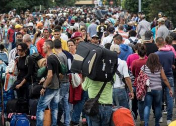 Masiva emigración de venezolanos