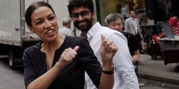 Alexandria Ocasio-Cortez gana las primarias en Nueva York
