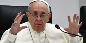 El Papa declaro contra las mujeres contratar un sicario para resolver un problema