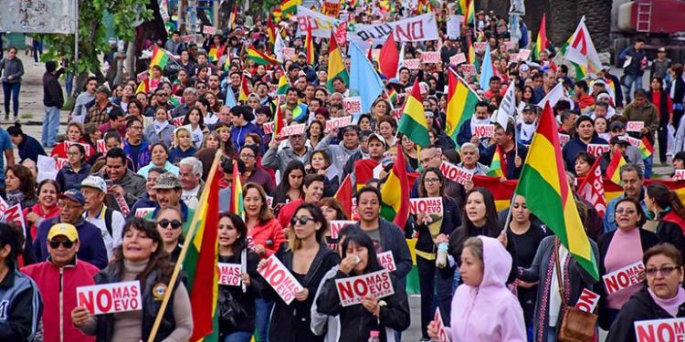 Marcha contra la reeleción en Bolivia