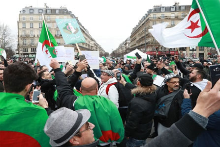 20190409-Argelia---rebelion-en-las-calles 2 mini