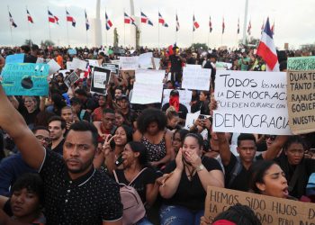 5e4e7b48e9ff717e2434edcd